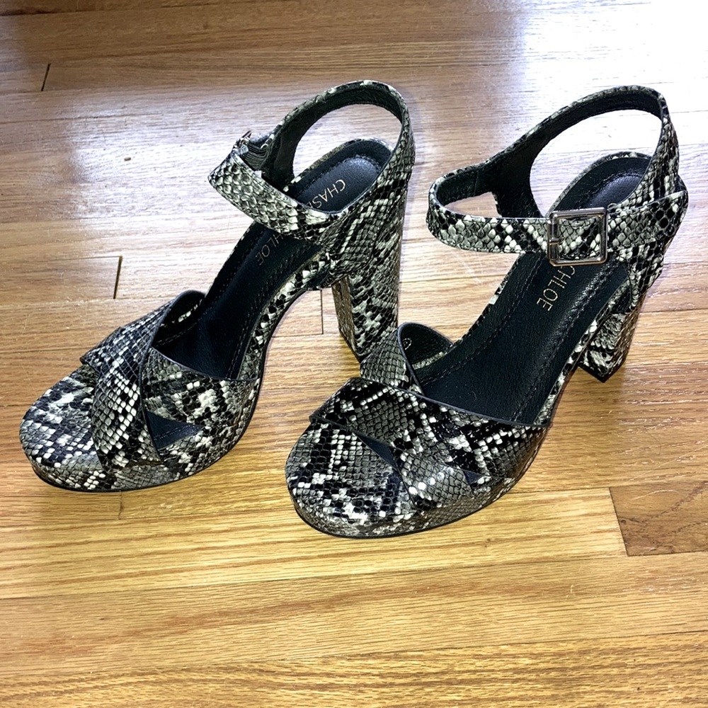 Chase + Chloe sandal